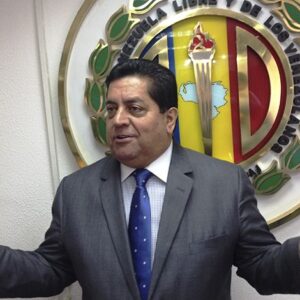 Edgar Zambrano de AD-RamosAllup: Está a favor de incluir a otros partidos en el presunto diálogo de México