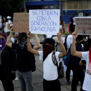 El Salvador a las puertas de consolidar un régimen: El «Chavito» Bukele plantea reelección inmediata