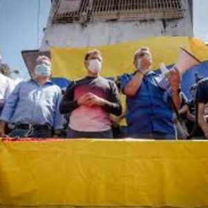 Chacao: No hay agua potable y los vecinos denuncian como responsable al alcalde Duque