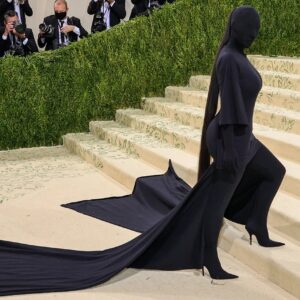 El look de la Met Gala de Kim Kardashian reescribió las reglas de la alfombra roja