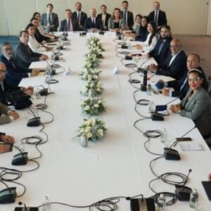 «La oposición tendría que comenzar aclarando si el Gobierno esta vez va a cumplir los acuerdos firmado» antes de seguir en Negociación en México