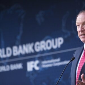 Banco Mundial: Covid-19 lleva a millones de personas a la pobreza extrema