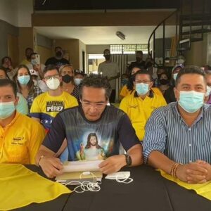 En Aragua Richard Mardo declina su candidatura a la Gobernación