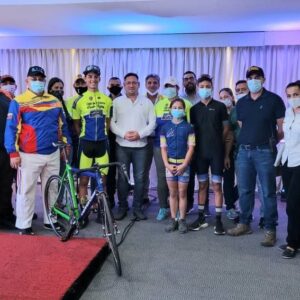 Gobernador Omar Prieto reactivó la Vuelta Ciclista al Zulia