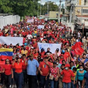 Zulia: Betty Zuleta inició la campaña electoral con el llenazo del mujerazo rojo