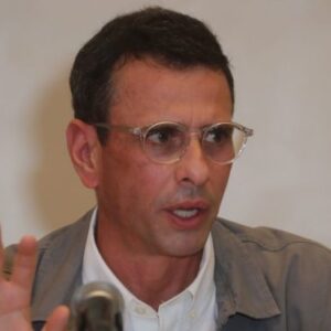 Agencia Bloomberg: Capriles apuntaría a ser el reemplazo de Guaidó tras una reorganización de la oposición venezolana