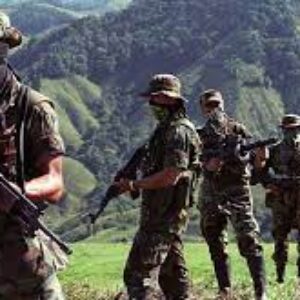 EE. UU. conocía (hace rato) la relación «simbiótica» entre Ejército y paramilitares