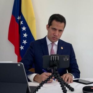 Aclara Guaidó que en este momento no aspira a asumir candidatura Presidencial