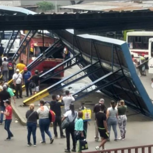 Se vino a tierra: Andén en terminal del Nuevo Circo de Caracas