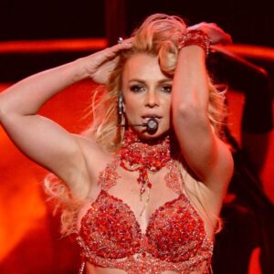 Britney Spears enciende más que las redes, cuando exhibe su cuerpo sin ropa, evadiendo la censura solo con unos emojis