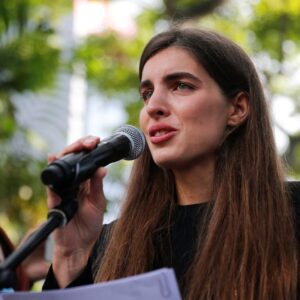 Dicen que Alex Saab escribió esto: Vea vídeo de su esposa Camila Fabri
