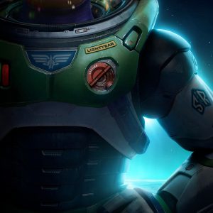 El héroe detrás del juguete. Primer tráiler y cartel de ‘Lightyear’