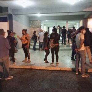 Los hospitales son para salvar vidas pero en Maracay reportan muerte de pacientes recluidos en UCI del IVSS por fuga de oxígeno