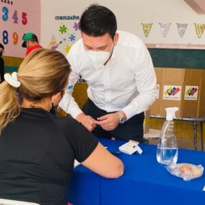Miranda-Chacao: Ejerció su voto en el Colegio Schontal Luis Palocz: “Hay que participar para ser protagonistas del cambio”
