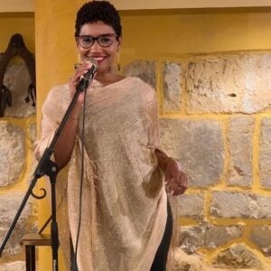 Periodista y escritora María Piña: “Premio Latinoamericano de Oro 2021” en Venezuela