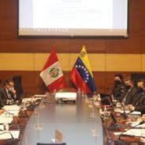 Venezuela y Perú: Revisan políticas de atención integral a migrantes