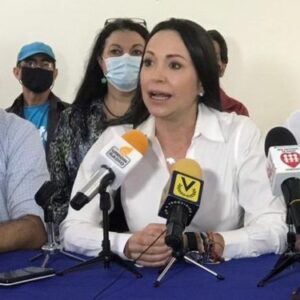 Contundente María Corina Machado: “El 21N el régimen y la falsa oposición se dan la mano”