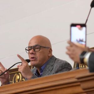 Grave acusación de Jorge Rodríguez: “Guaidó convirtió Monómeros en laboratorio de cocaína”