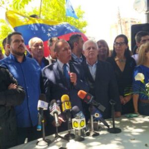 SIN SORPRESAS: Gana Manuel Rosales Gobernación del Zulia, «El último de los Muderos» lo bautizan, sobrevive.