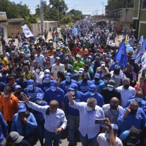 La esperanza se desbordó en las calles de Lagunillas con el cierre de campaña de José «Cheo» Mosquera para Alcalde acompañando a Manuel Rosales