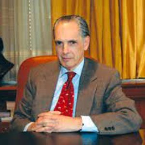 Opinión: Una tarea cuesta arriba, Por Alfredo Toro Hardy