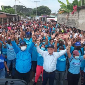 #A. Superlano arreciando en la Campaña Electoral rumbo a la Gobernacion de Barinas en contacto con los municipios A.A.T. – Poblado III y Obispos – Los Guasimitos