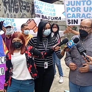 Protestan que Alcaldía de Caracas convirtió el histórico Paseo Anauco en un río de aguas negras y basura (+Fotos y video) denuncia Carlos Rojas