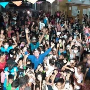 Barinas: Vecinos del Barrio Corocito recibieron a Superlano próximo gobernador del estado