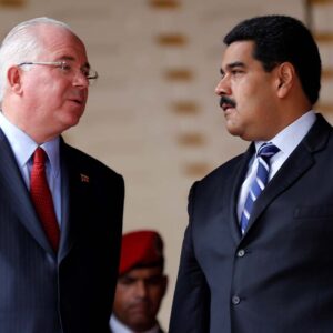 El ex ministro chavista Rafael Ramírez pidió referendo revocatorio en Venezuela : “Nicolás Maduro lleva 8 años destruyendo el país”