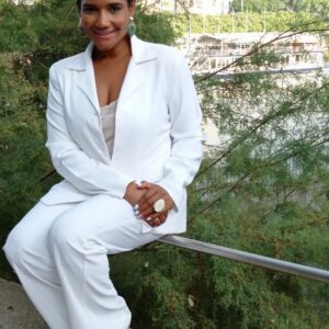 Periodista y escritora María Piña recibe premio“César Vallejo” 2021 a la Excelencia Periodística