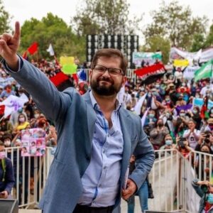 Gana el comunismo en Chile: Gabriel Boric fue felicitado por su rival Kast