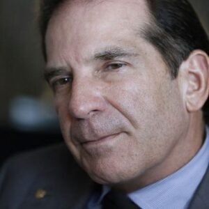 Primer Informe y otros portales aseguran orden de detención del banquero Víctor Vargas en Panamá