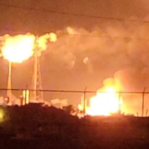 Explosión en refinería de ExxonMobil en Texas EEUU deja 4 heridos Vea Video