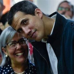 Vea vídeo que muestra a la madre de Juan Guaidó trabajando vendiendo comida Opine