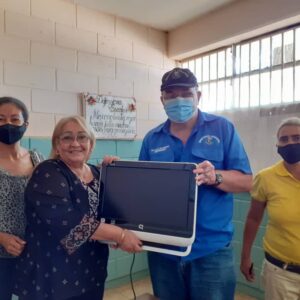 Fundación Cerro Bolívar dona computadora de alta tecnología a la Defensoría Escolar del municipio Simón Rodríguez, El Tigre, estado Anzoategui