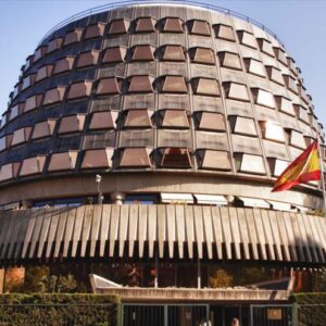 Polémica decisión del Tribunal Constitucional de España avala que se puede pagar una deuda económica con sexo oral