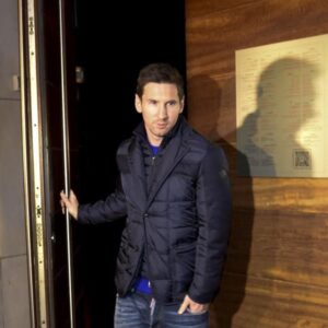 ¡Messi, en Barcelona con Xavi, Busquets y Alba!