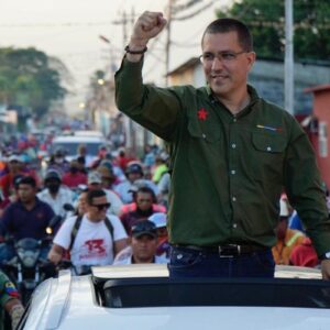 Sigue creciendo corriente «chavistas-antichavistas»: Jorge Arreaza reconoció que la familia Chávez dejó al pueblo de Barinas con necesidades