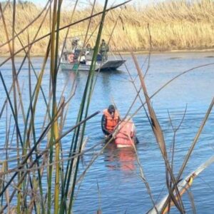 Huyendo de la miseria y pobreza: Niña venezolana muere ahogada atravesando el rio Bravo Ver Vídeo