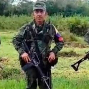 Portal El Colombiano:  “Antonio Medina”, jefe del frente 28 de Farc, habría muerto en combate