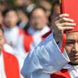 Gobierno comunista chino intenta reescribir la Biblia