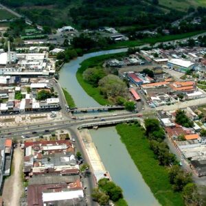 Zulia: Concejal solicita reactivación de puertos y aeropuertos para potenciar el turismo del municipio Colón