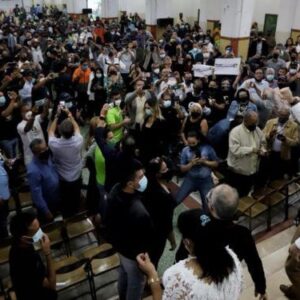 Sin la presencia de los actuales líderes del G4, Guaidó se reunión con algunos dirigentes de partidos minoritarios