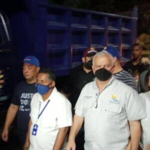Alcalde Gustavo Fernández inspeccionó recolección de basura nocturna en San Francisco