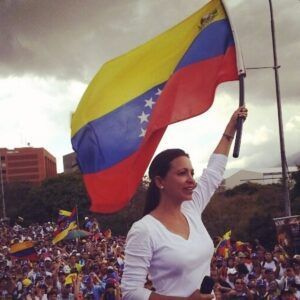 Última Hora: Se lanza al ruedo político María Corina Machado y aspira a ser la Primera Mujer Presidente de Venezuela Escuche su promoción