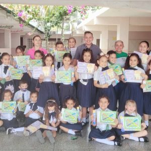 Guanare: Alumnos del Colegio Ecológico Simón Rodríguez fueron beneficiados en Jornada Médico Odontológica