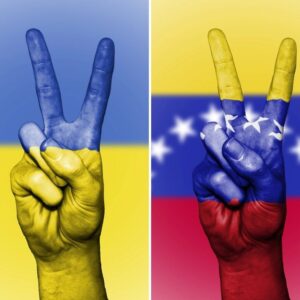 Caiga Quien Caiga Por Angel Monagas: Sinonimia entre Ucrania y Venezuela y otros cuentos