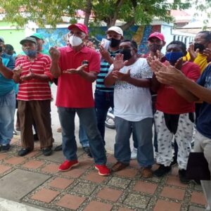Lancheros de La Vela insisten en querer hablar con el gobernador