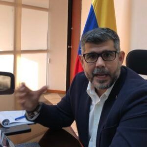 Opinión: Ensalada de Vainitas, Por José Ángel Borrego