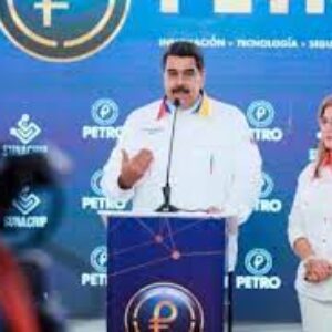 Alza del precio de la gasolina en Venezuela, obliga a Joe Biden a replantearse relación con Maduro